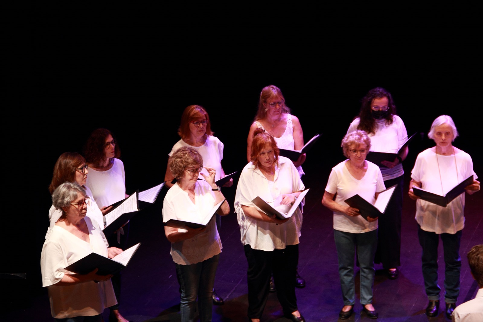 Ensayo de la Coral Villa de Mósatoles en el Centro Cultura de Móstoles